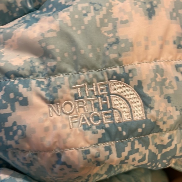 EUC North Face reversible girls jacket. Size large 14-16 - Picture 3 of 7